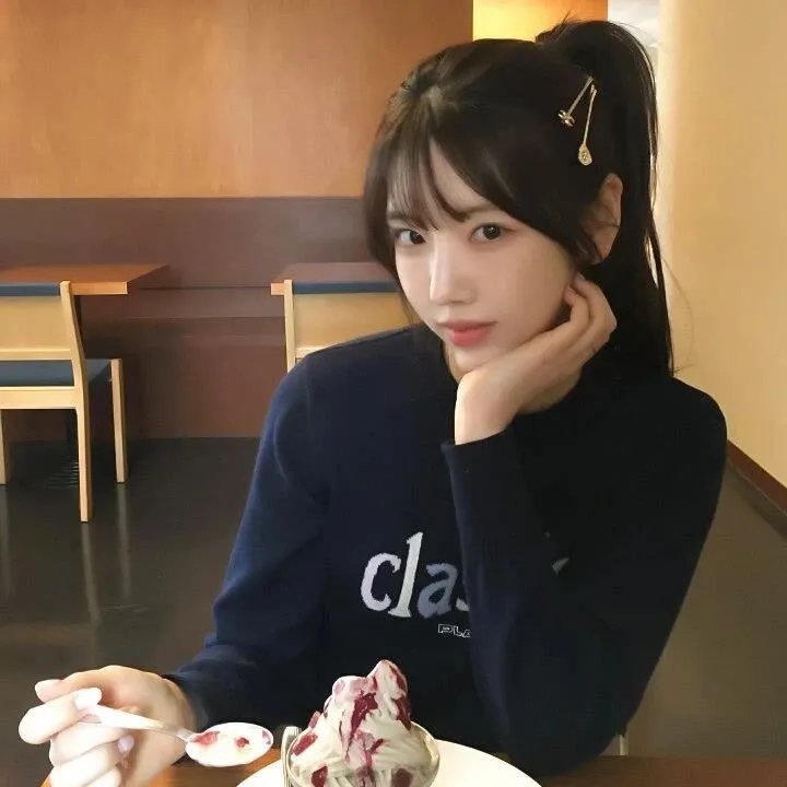 裸女行尸
